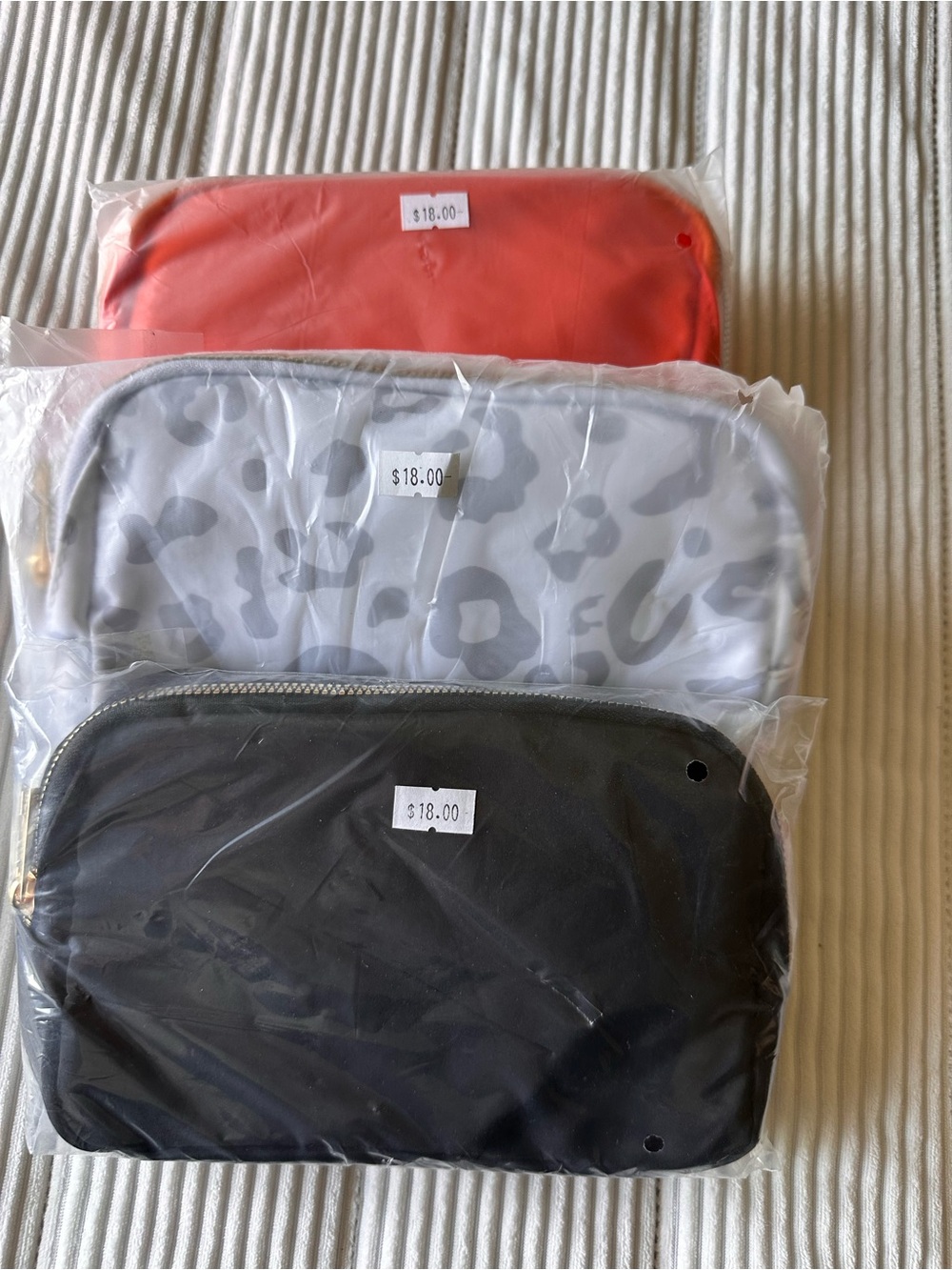 New Women’s Crossbody Lot